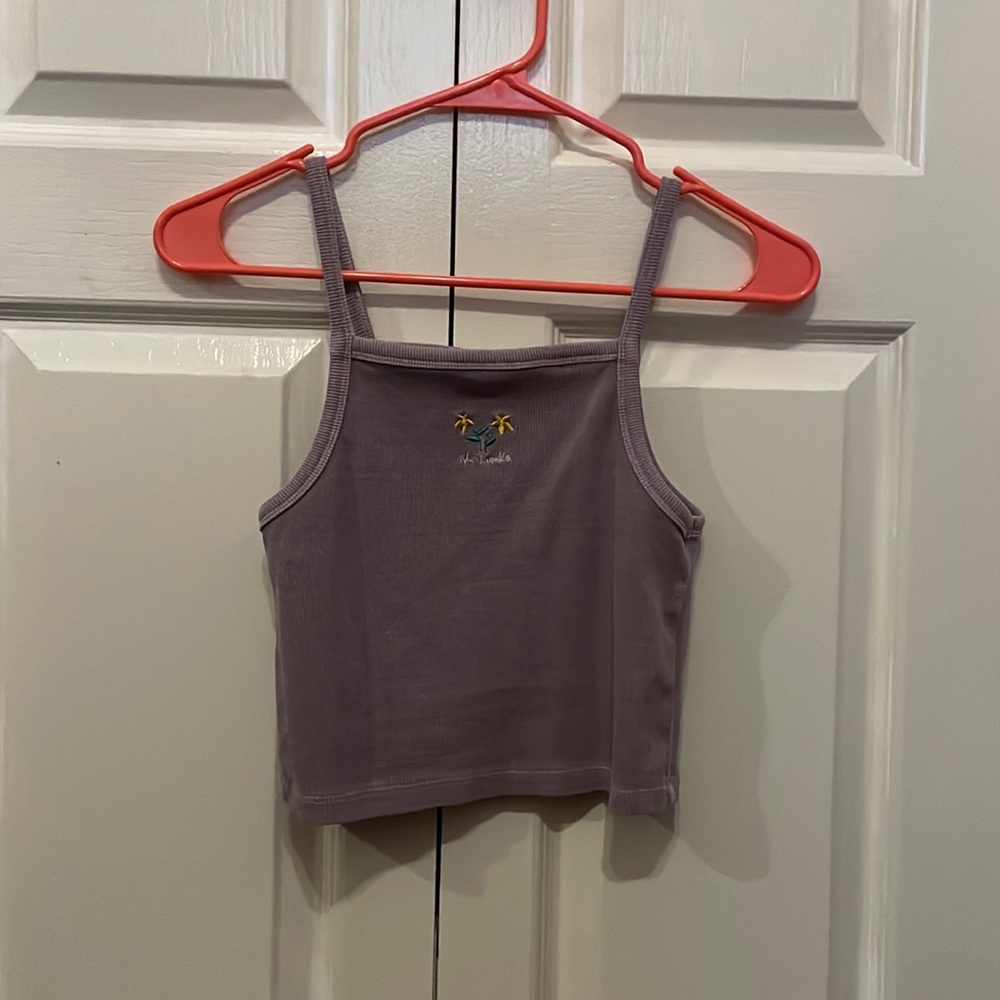 Forever 21 | Small (S) Lavender Crop Top with Flower Stitch